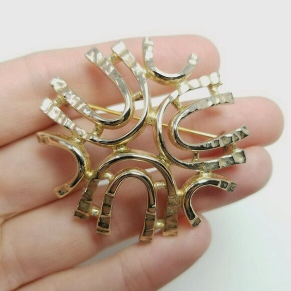 Vintage Sarah Coventry Retro Atomic Style Brooch, Pale Gold Tone Estate, Signed - Picture 7 of 7